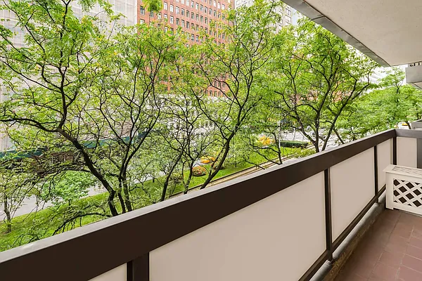 Sold by Compass | media 8