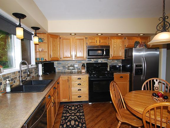 4th image of 12222 S Harold Ave