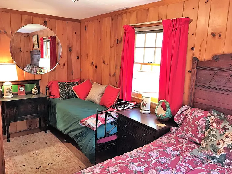 10 Juniper Ln — Photo 36