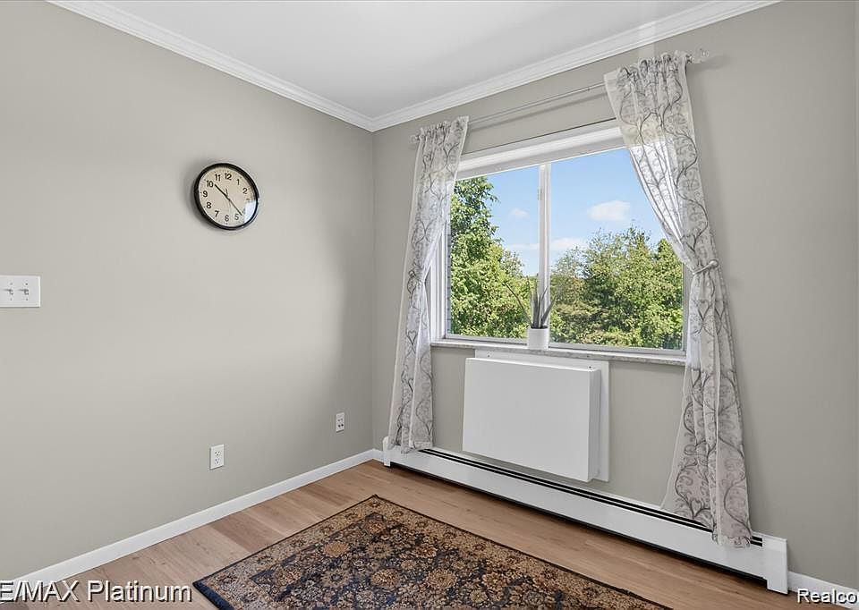 5980 Alan Dr Apt 8, photo 11