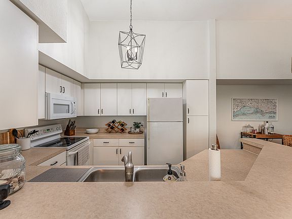 4th image of 4140 Central Sarasota Pkwy APT 1221
