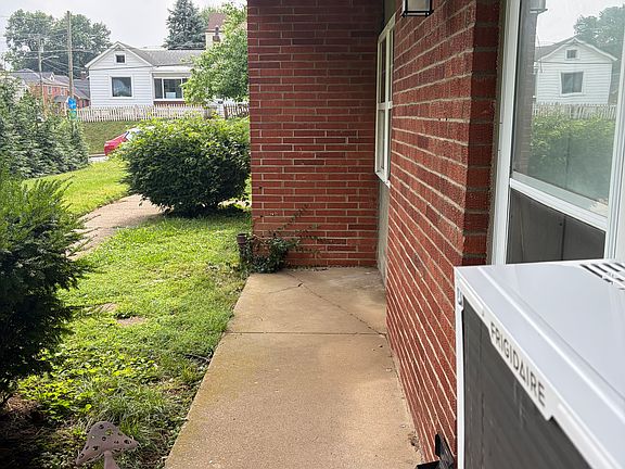 2nd image of 125 S Ewing Ave #8
