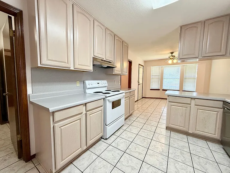 857 Turtle Creek Rd — Photo 6