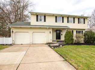 1380 Forest Hills Blvd, Cleveland Heights, OH