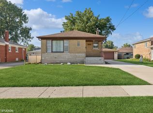 2706 41st St, Highland, IN 46322