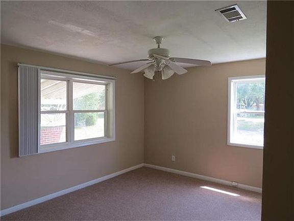 5th image of 1139 Webster Dr