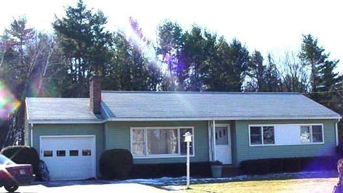 2nd image of 6 Pearson Dr
