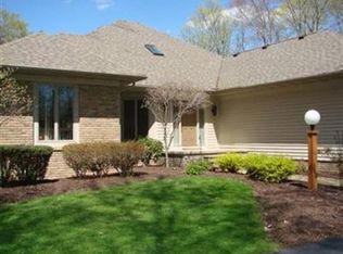 2400 Hidden Lakes Dr NE, Warren, OH