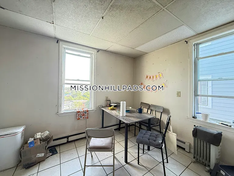 50 Fisher Ave #3 — Photo 6