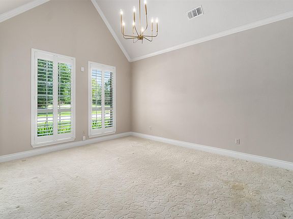 5th image of 2103 Dornoch Dr