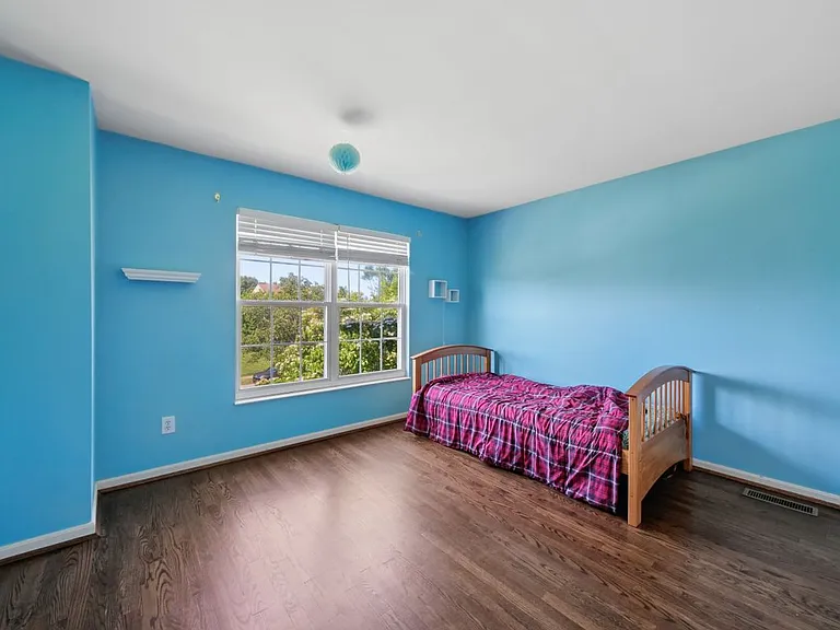 7879 Yellowwood Dr — Photo 10