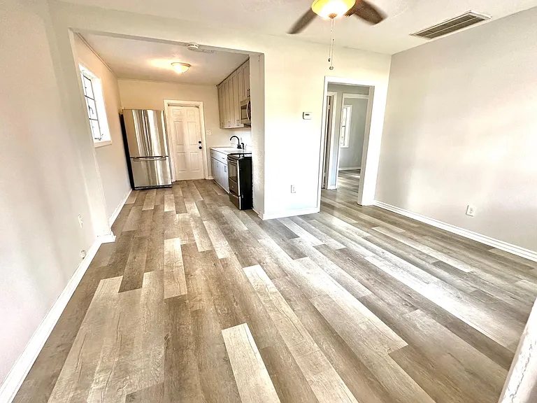 3607 Lindell Ave — Photo 5