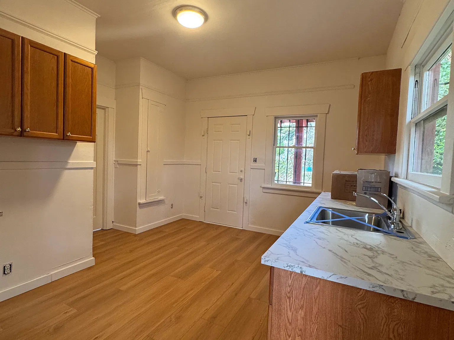 2 bed, 820 sqft, $3,495 — Photo 1
