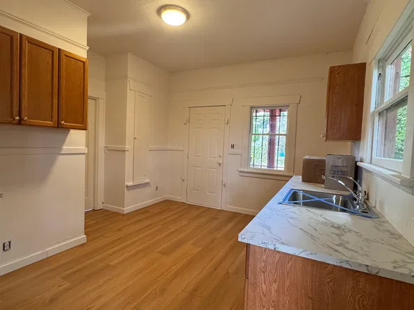 2024 S Ingersoll Pl, Seattle, WA 98144
