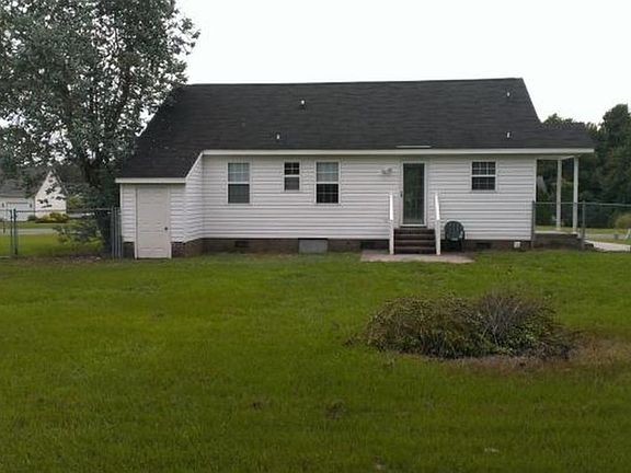 2nd image of 206 Twin Creeks Dr