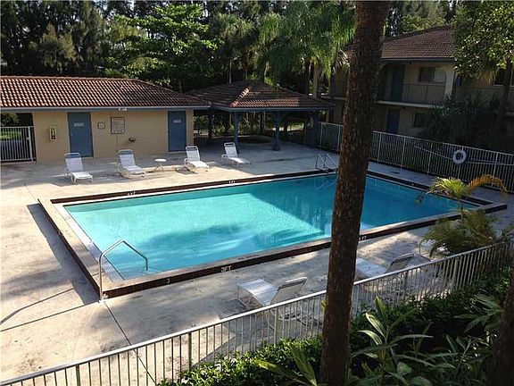 4th image of 7661 NW 42nd Pl APT 272