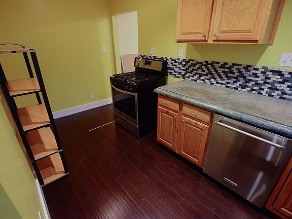 4th image of 15 Ballston Ave #17