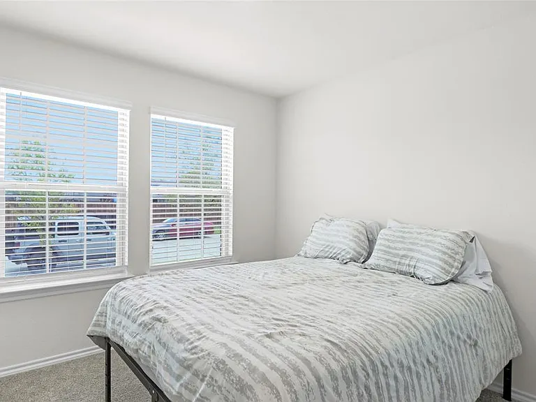 2907 Hadley Dr — Photo 16