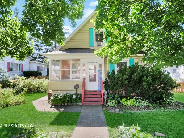 721 N 12th St, Dekalb, IL 60115