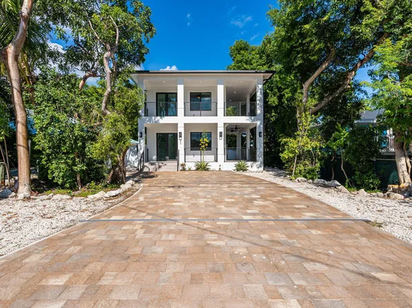 50 Transylvania Ave, Key Largo, FL 33037
