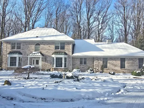 7217 Pine Tree Ct, Fairview, PA 16415