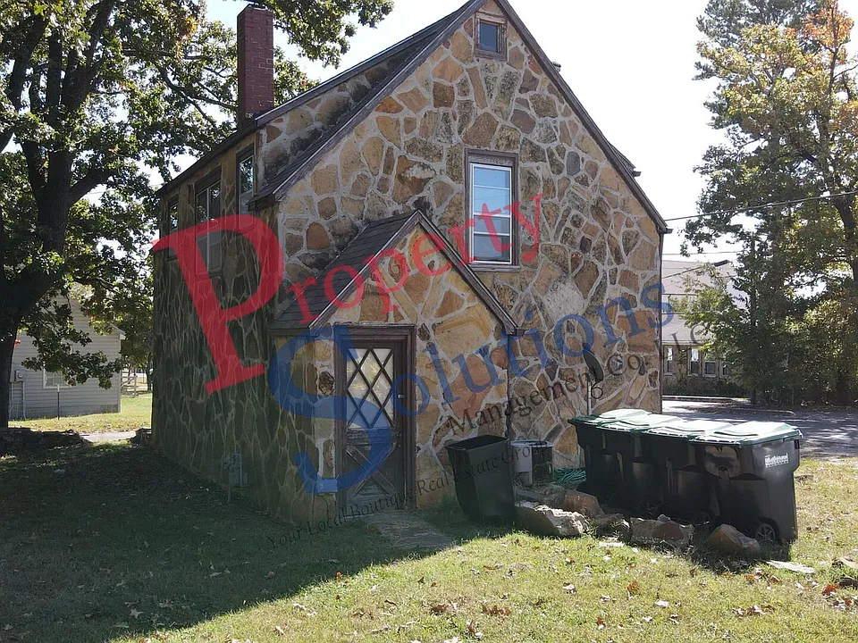 101 Crafton St