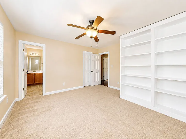 4306 Casey Blvd — Photo 7