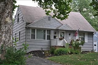 2nd image of 5722 Foster Ave