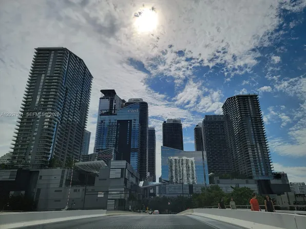 350 S Miami Ave, Miami, FL