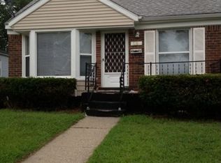 1062 Canterbury Dr, Pontiac, MI