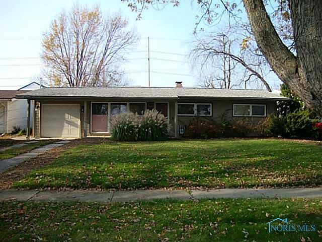 1st image of 1121 Village Trail Dr