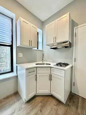 Rented by Waverly Realty Associates | media 6