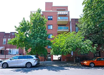 1520 West 10th Street