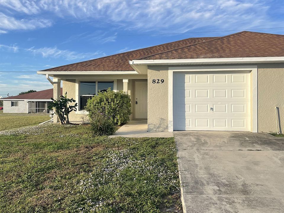 1st image of 829 NE 15th Ln