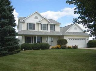 3393 Win Mill Dr, Saint Johns, MI 48879