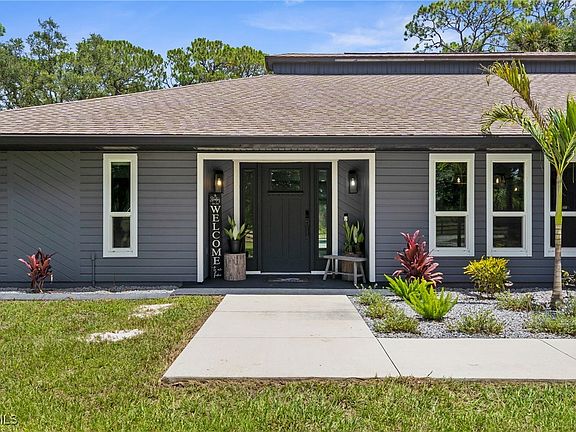 3rd image of 4060 Woodland Blvd