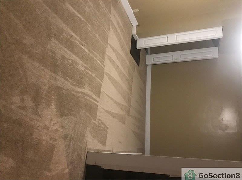 2nd image of 226 Park St
