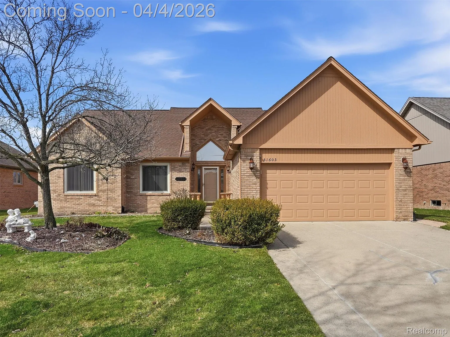 51605 Shadywood Dr photo 1
