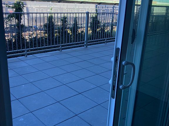 5th image of 114-30 Rockaway Beach Blvd #1B
