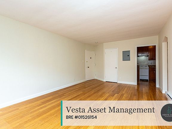 4th image of 1665 Chestnut St APT 102