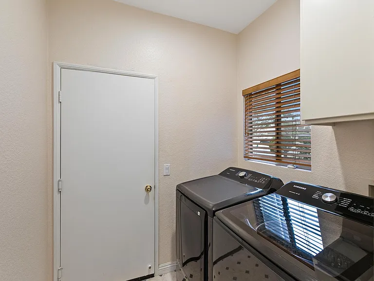 11669 Frames Port Pl — Photo 42