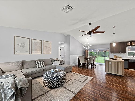 5th image of 5270 Hickory Wood Dr