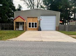 1745 Viney Grove Rd, Prairie Grove, AR 72753