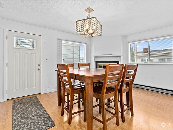 4th image of 859 Mitchell Ave