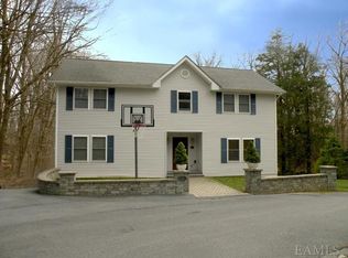 7 Brookside Dr, YORKTOWN HEIGHTS, NY 10598