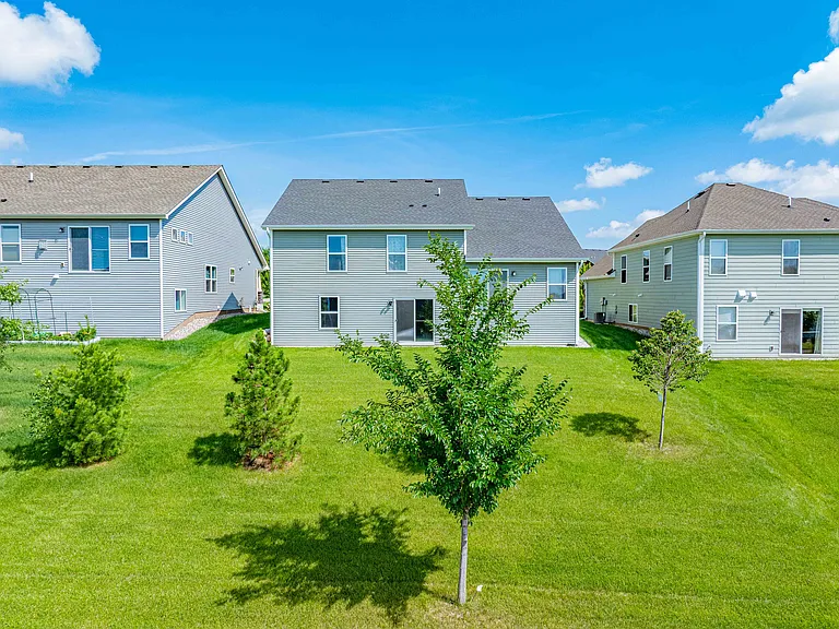 1430 Nutmeg Cir — Photo 6