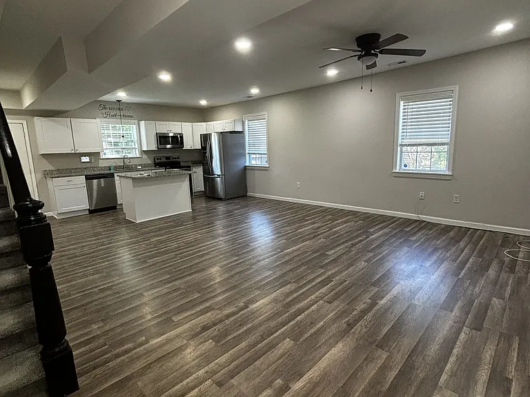 261 E Ladies Mile Rd — Photo 4