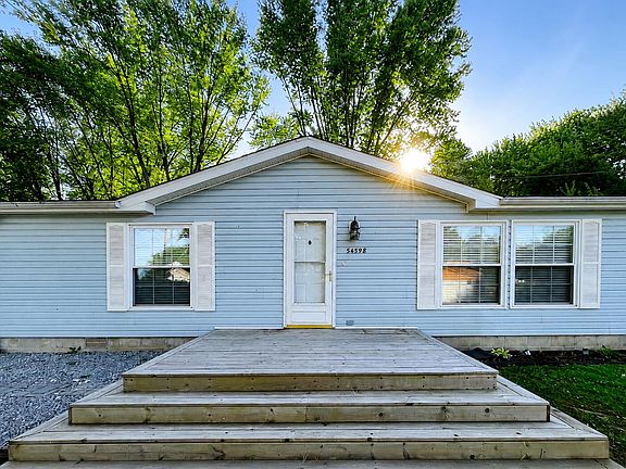 4th image of 54598 Park Ln