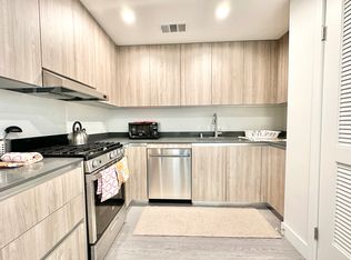 1950 S Normandie Ave #303A, Los Angeles, CA 90007