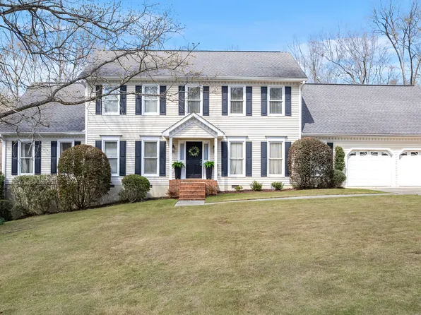 206 Huntington Ct, Macon, GA 31210